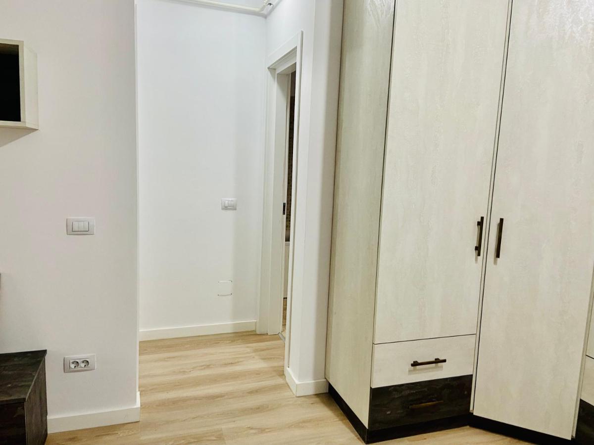 Conest Studio Iasi Buitenkant foto